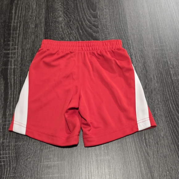 Nike Toddler Boys 4T White and Red Athletic Set - Picture 5 of 8
